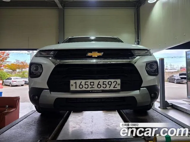 Chevrolet Korea Trailblazer 2021 — photo 1
