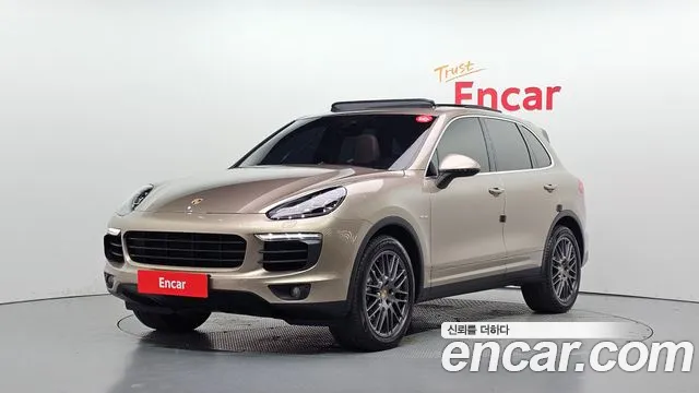 Porsche Cayenne 2015 — photo 1