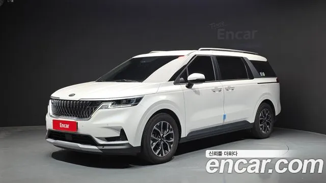 Kia Canival 2021 — photo 1
