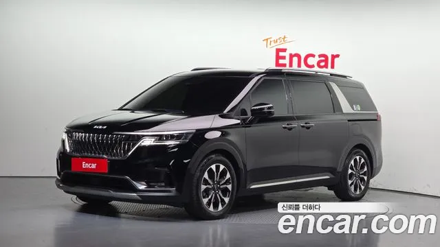 Kia Canival 2022 — photo 1