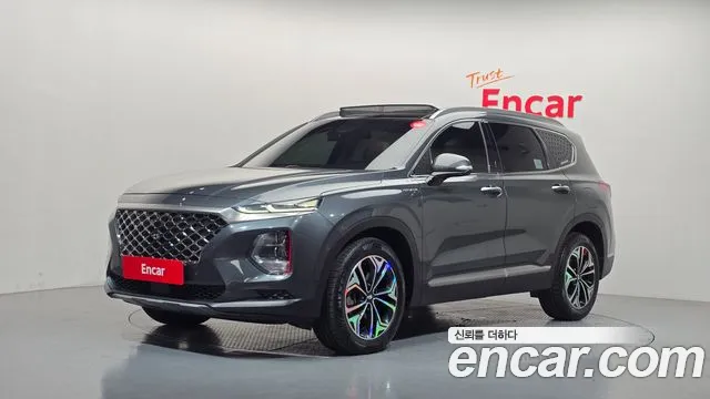 Hyundai Santafe 2019 — photo 1