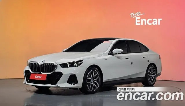 BMW i5 2025 — photo 1