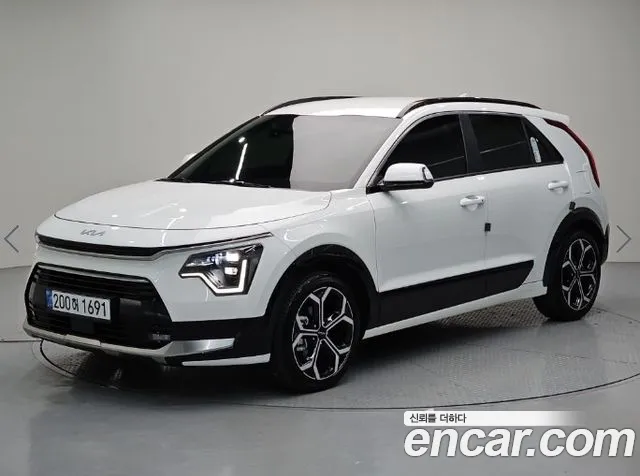Kia Niro 2024 — photo 1