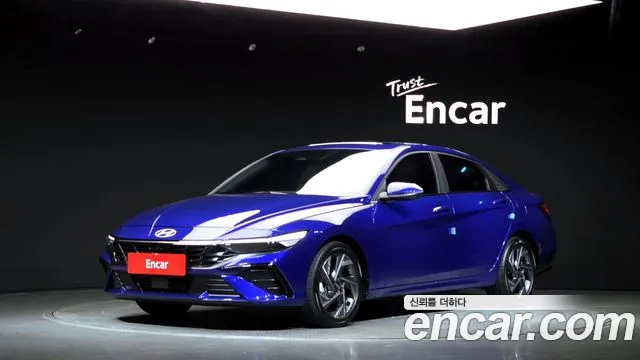 Hyundai AVANTE 2024 — photo 1