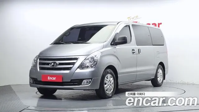 Hyundai Starex 2018 — photo 1