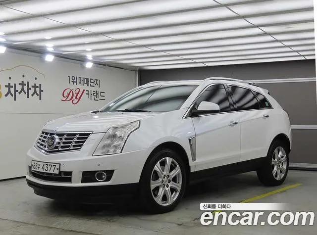 Cadillac SRX 2015 — photo 1