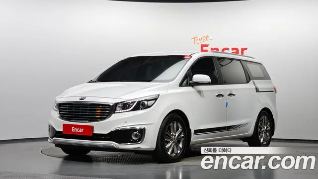 Kia Canival 2016 — photo 1