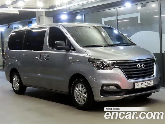 Hyundai Starex 2020 — photo 1