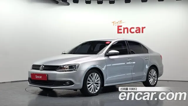 Volkswagen Jetta 2014 — photo 1