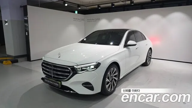 Mercedes-Benz E-Class 2026 — photo 1