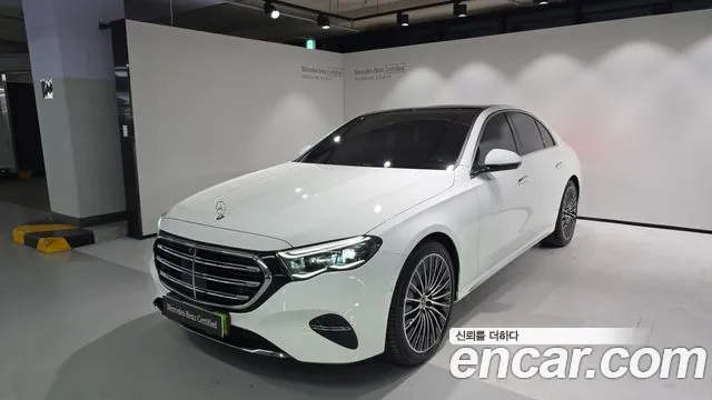 Mercedes-Benz E-Class 2026 — photo 1