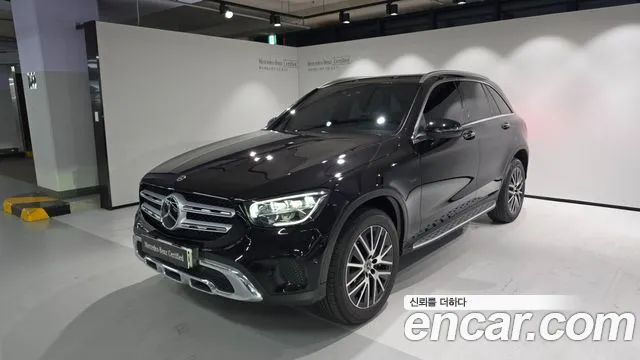 Mercedes-Benz GLC-Class 2021 — photo 1