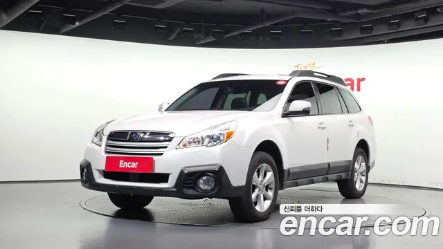 Subaru Outback 2013 — photo 1