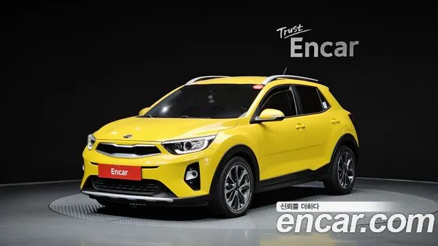 Kia Stonic 2018 — photo 1