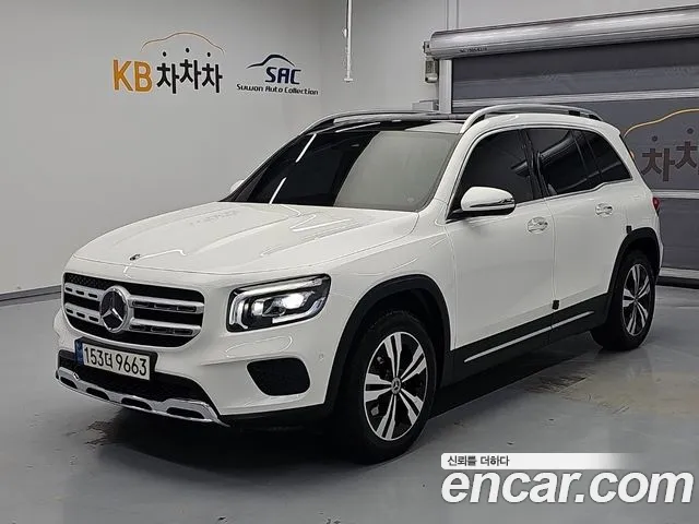 Mercedes-Benz GLB-Class 2021 — photo 1