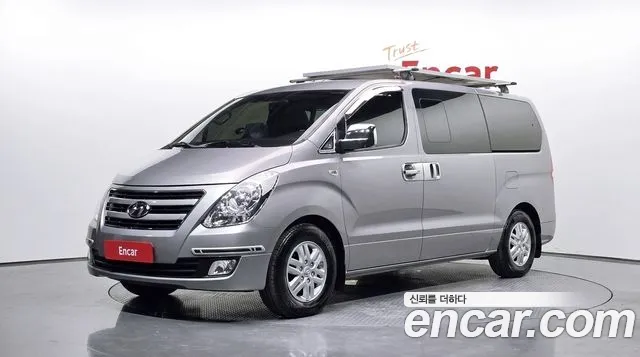 Hyundai Starex 2016 — photo 1