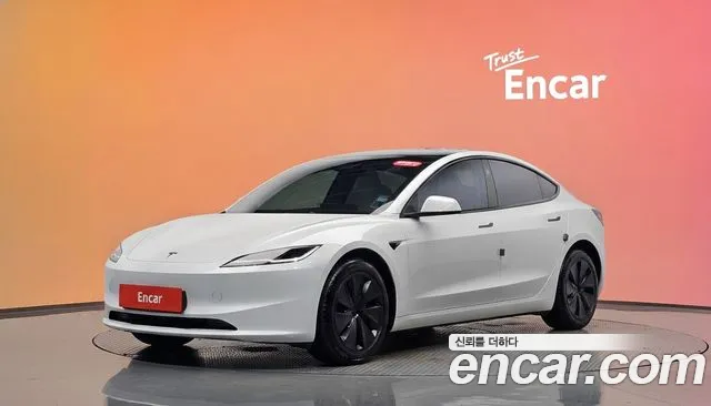 Tesla Model 3 2024 — photo 1