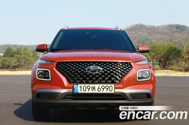 Hyundai Venue 2022 — photo 1