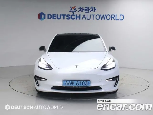 Tesla Model 3 2020 — photo 1