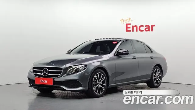Mercedes-Benz E-Class 2020 — photo 1
