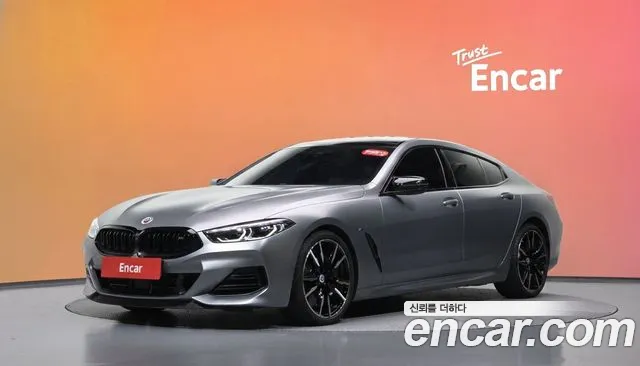 BMW 8-Series 2023 — photo 1