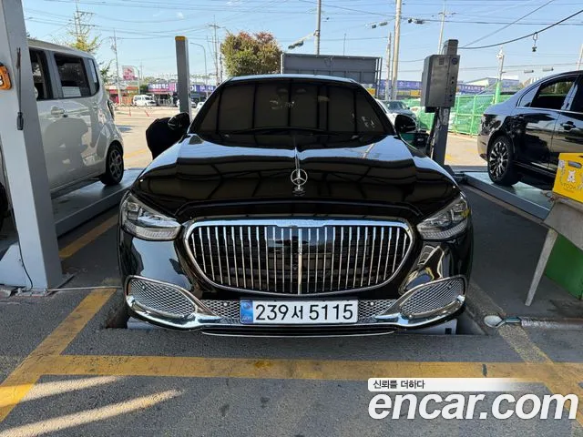 Mercedes-Benz S-Class 2025 — photo 1