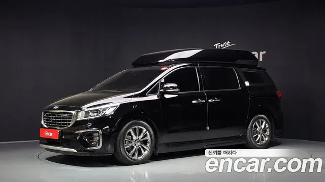 Kia Canival 2020 — photo 1