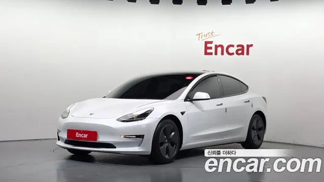 Tesla Model 3 2022 — photo 1