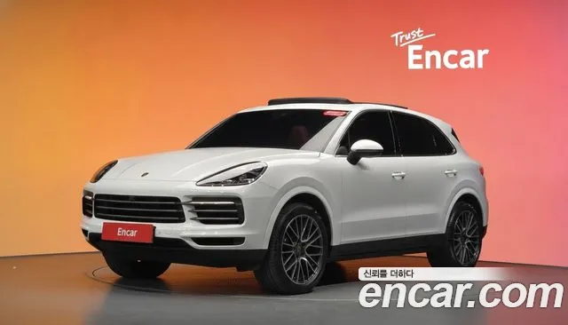 Porsche Cayenne 2021 — photo 1