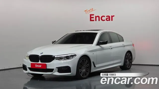 BMW 5-Series 2019 — photo 1