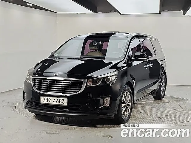 Kia Canival 2015 — photo 1