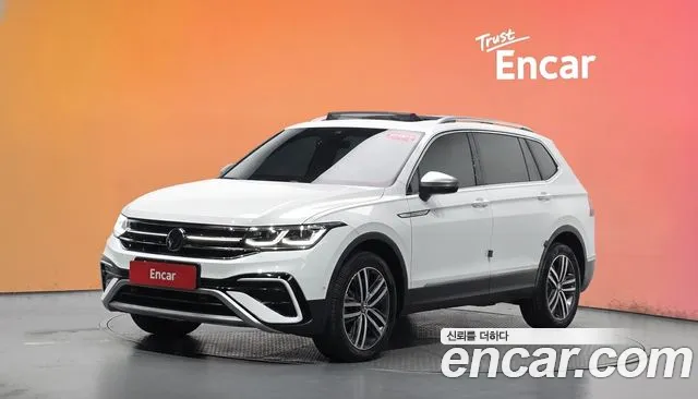 Volkswagen Tiguan 2024 — photo 1