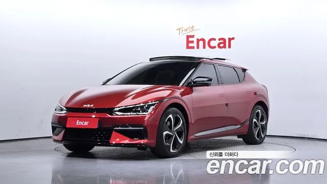 Kia EV6 2023 — photo 1