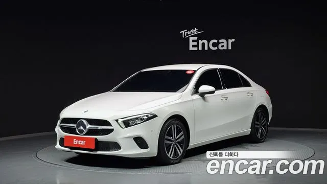 Mercedes-Benz A-Class 2021 — photo 1