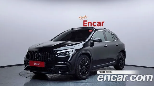 Mercedes-Benz GLA-Class 2023 — photo 1