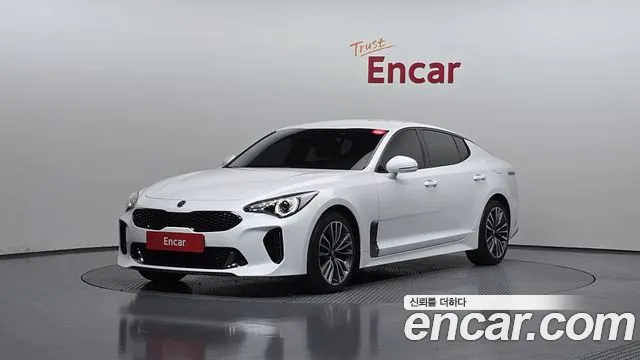 Kia Stinger 2018 — photo 1