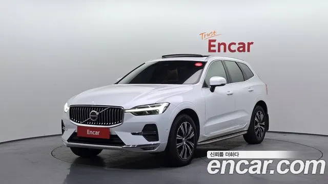 Volvo XC60 2022 — photo 1