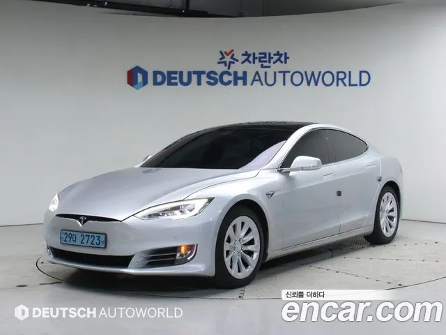 Tesla Model S 2017 — photo 1