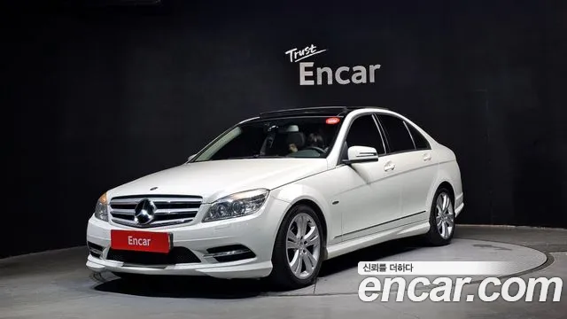 Mercedes-Benz C-Class 2011 — photo 1