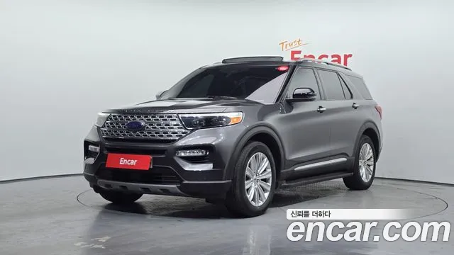Ford Explorer 2020 — photo 1