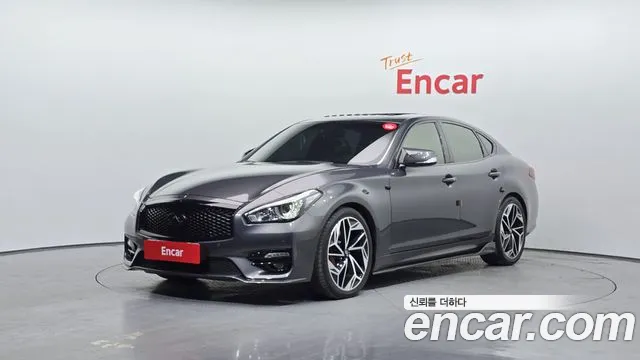 Infiniti Q70 2015 — photo 1