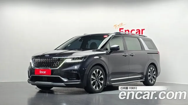 Kia Canival 2021 — photo 1