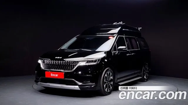 Kia Canival 2022 — photo 1