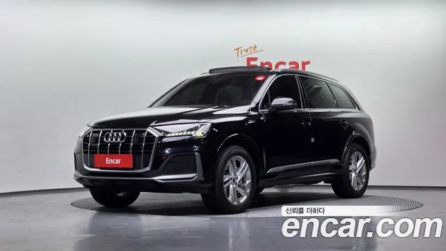 Audi Q7 2021 — photo 1