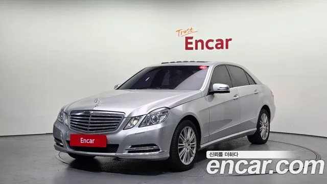 Mercedes-Benz E-Class 2011 — photo 1