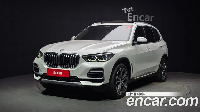 BMW X5 2022 — photo 1