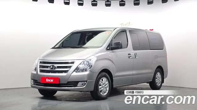 Hyundai Starex 2018 — photo 1