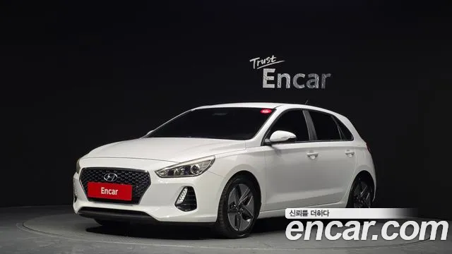 Hyundai i30 2017 — photo 1