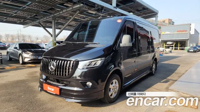 Mercedes-Benz Sprinter 2021 — photo 1