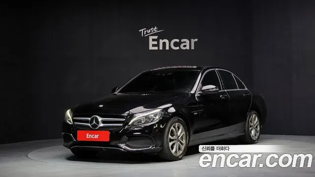 Mercedes-Benz C-Class 2018 — photo 1